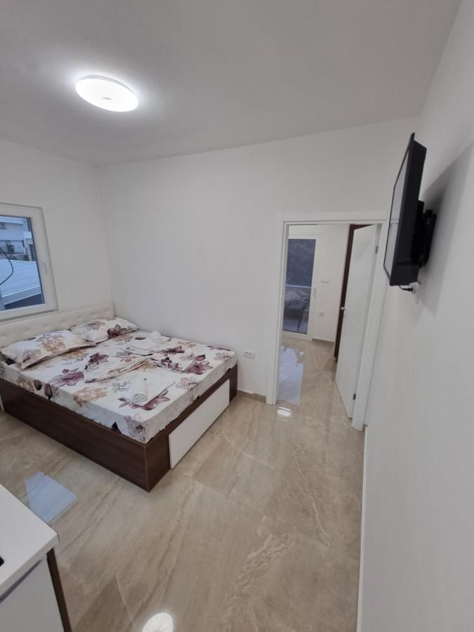 דוברה וודה Ebra Lux Apartmani מראה חיצוני תמונה