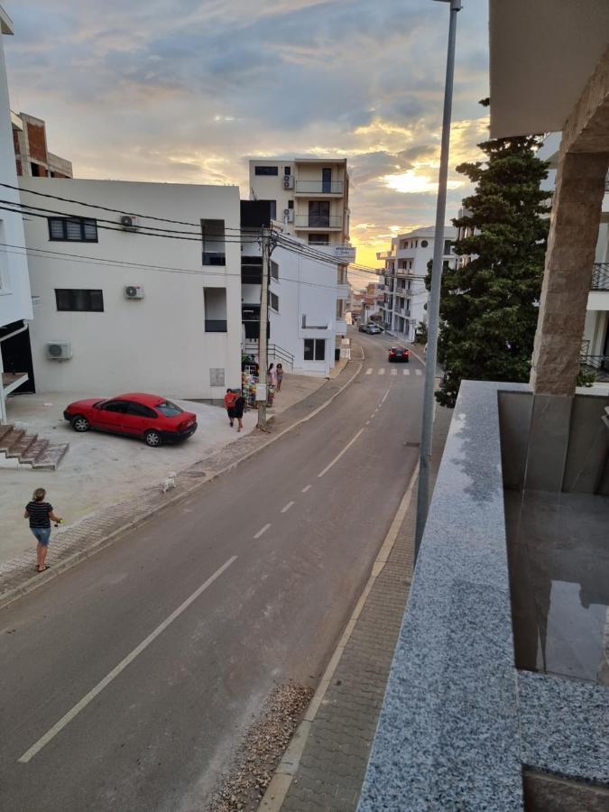 דוברה וודה Ebra Lux Apartmani מראה חיצוני תמונה