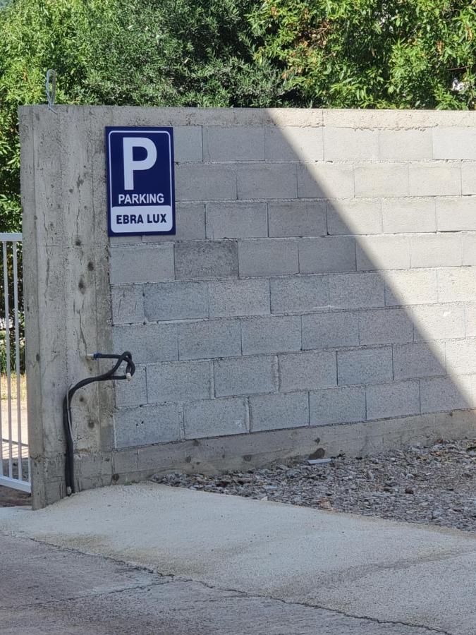 דוברה וודה Ebra Lux Apartmani מראה חיצוני תמונה