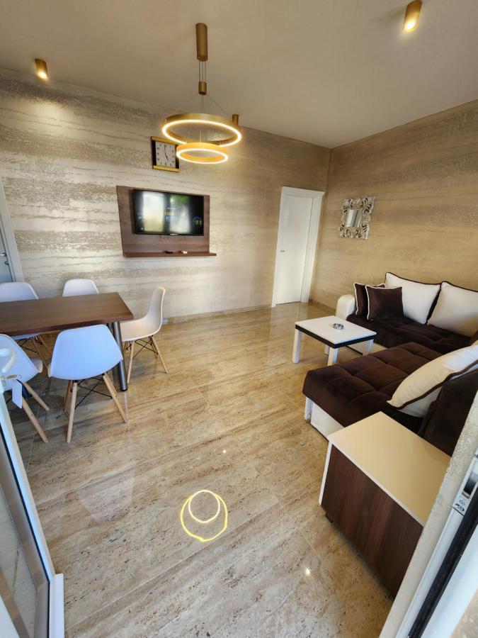 דוברה וודה Ebra Lux Apartmani מראה חיצוני תמונה