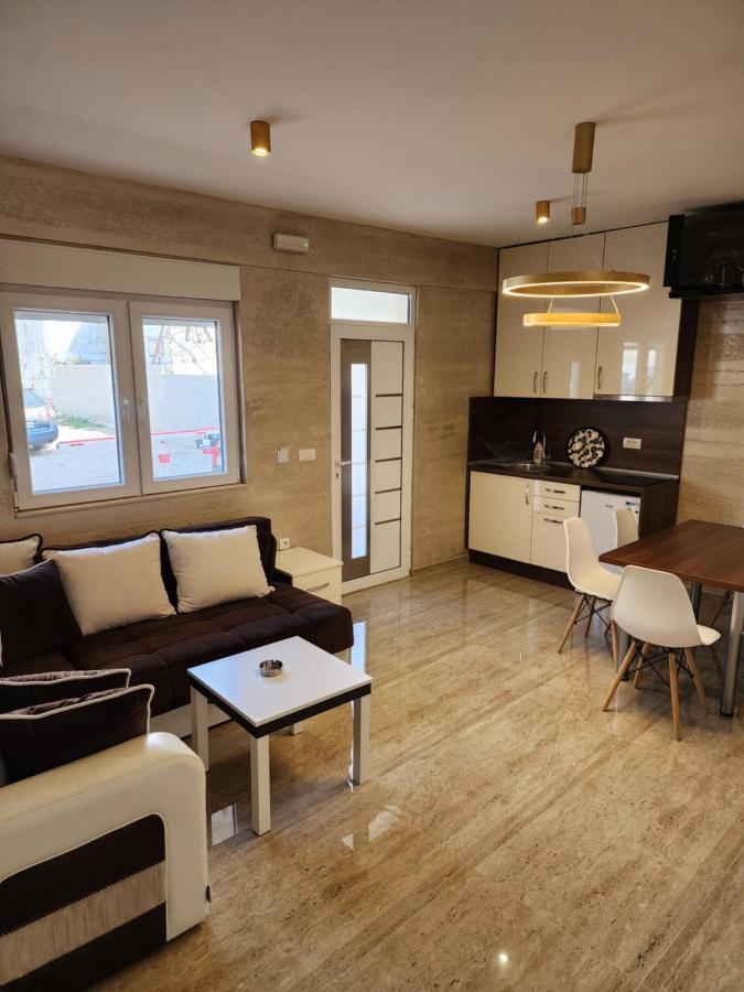 דוברה וודה Ebra Lux Apartmani מראה חיצוני תמונה